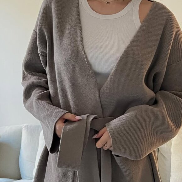 Little Puffy Robe Cardigan in Gray - Picture 1 of 4